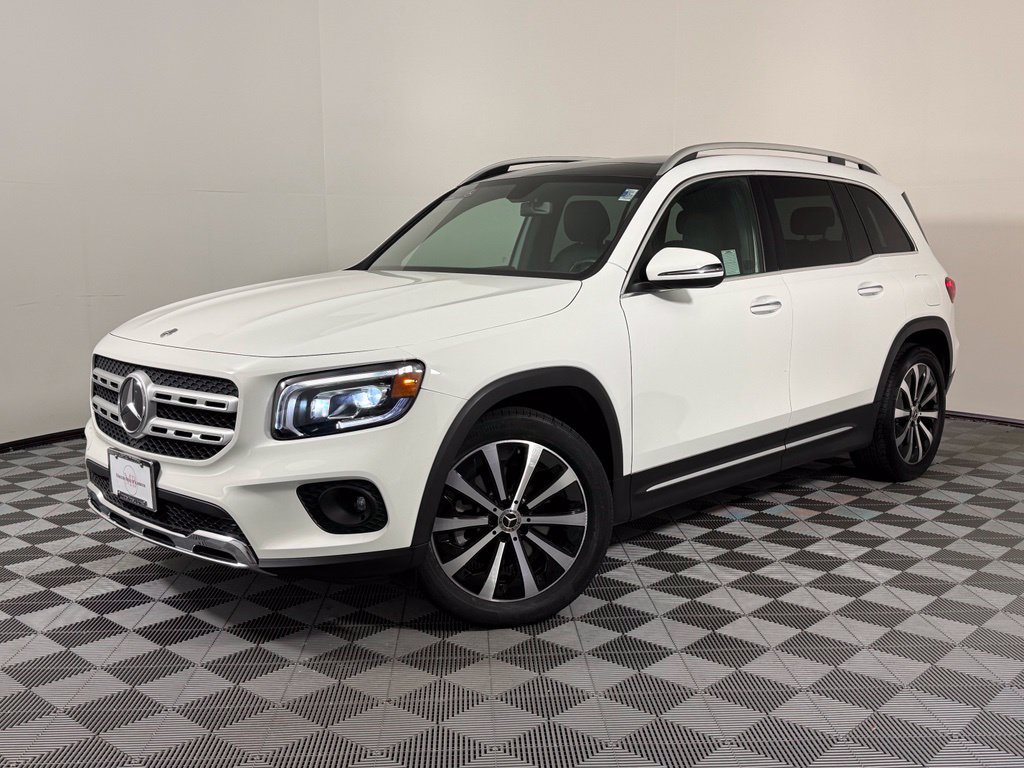 Certified 2023 Mercedes-Benz GLB 250 4MATIC w/ Premium Package image 1