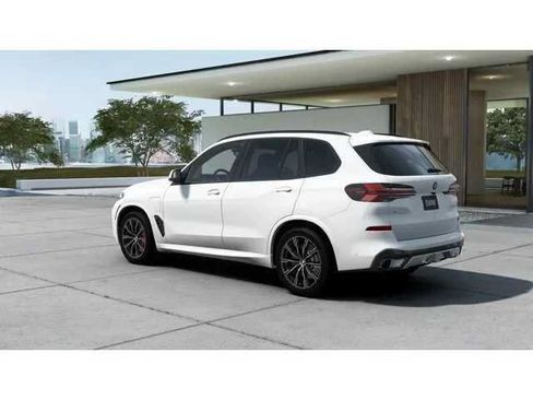 Used 2025 BMW X5 xDrive50e w/ M Sport Package AWD/4WD image 2
