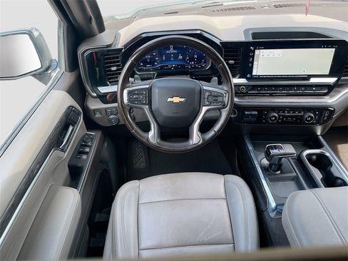 Used 2024 Chevrolet Silverado 1500 LTZ image 23