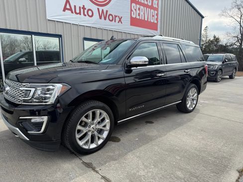 Used 2019 Ford Expedition Platinum image 38