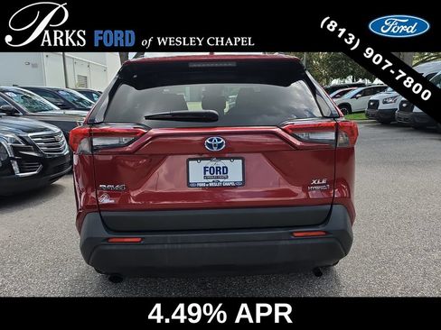 Used 2022 Toyota RAV4 XLE Premium AWD/4WD image 5