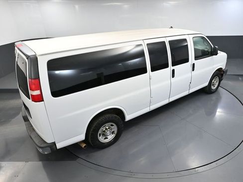 Used 2017 Chevrolet Express 3500 LT w/ LT Preferred Equipment Group RWD image 45