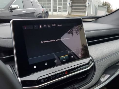 Certified 2024 Jeep Compass Latitude image 14