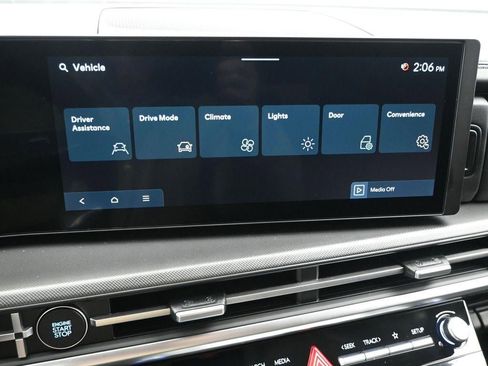 New 2026 Hyundai Santa Fe SE image 17