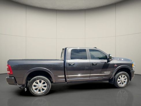 Used 2024 RAM 3500 Limited AWD/4WD image 8