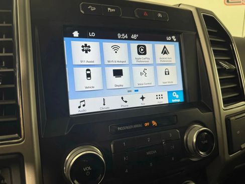 Used 2018 Ford F150 Lariat w/ Equipment Group 502A Luxury image 22