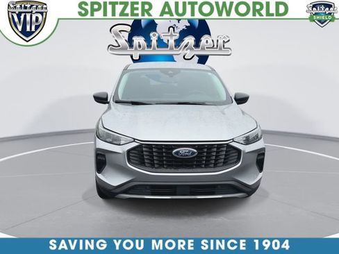 Used 2023 Ford Escape Active AWD/4WD image 3