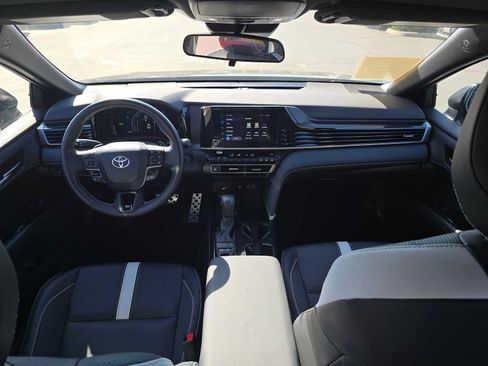 Used 2026 Toyota Camry SE FWD image 20