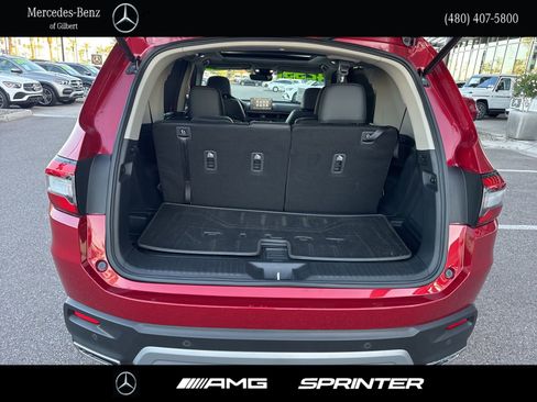 Used 2023 Honda Pilot Touring image 7