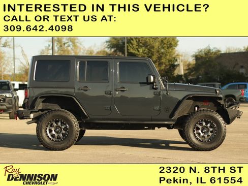 Used 2016 Jeep Wrangler Unlimited Rubicon w/ Connectivity Group image 8