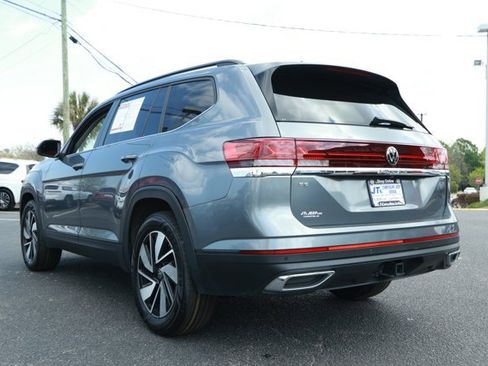 Used 2024 Volkswagen Atlas SE image 8