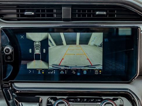 Used 2023 GMC Sierra 1500 AT4 w/ AT4 Premium Package image 22