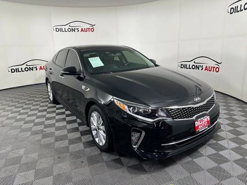 Used 2018 Kia Optima S w/ Panoramic Sunroof Package image 11