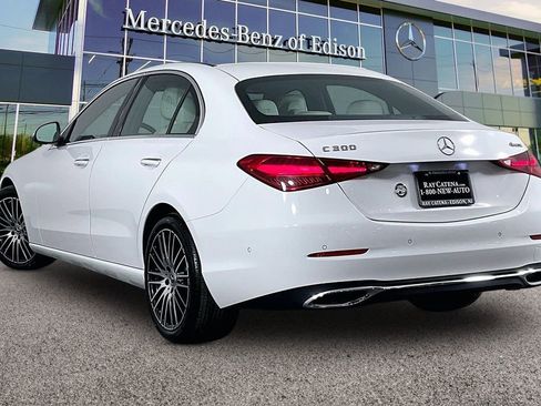 Used 2024 Mercedes-Benz C 300 4MATIC Sedan image 2