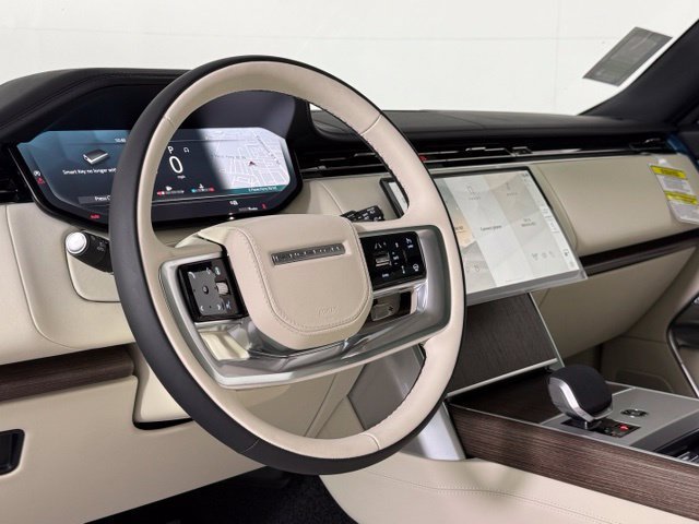 New 2026 Land Rover Range Rover Long Wheelbase SE AWD/4WD image 36