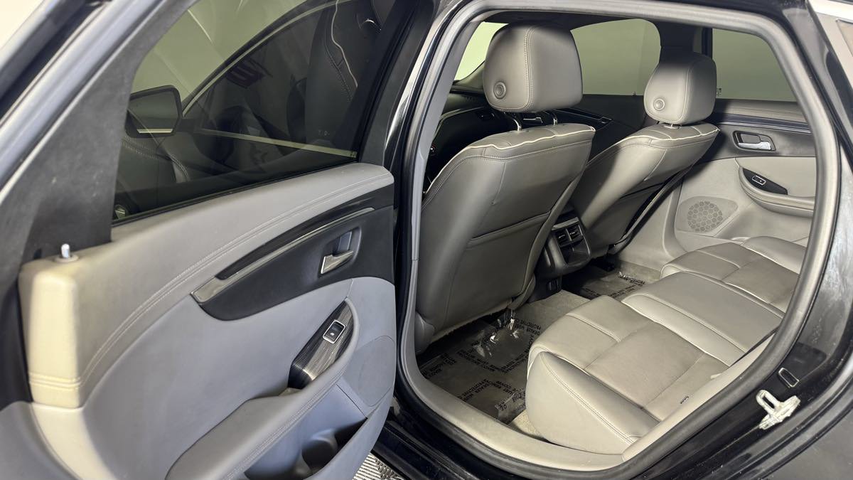 Used 2017 Chevrolet Impala Premier FWD image 27