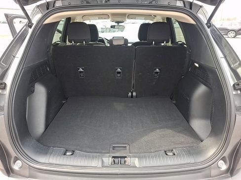 Used 2020 Ford Escape SE image 29