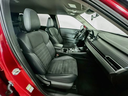 Used 2024 Mitsubishi Outlander SE AWD/4WD image 33