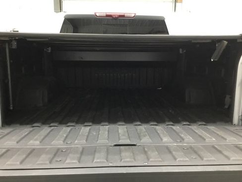 Used 2023 GMC Sierra 1500 AT4X AWD/4WD image 17