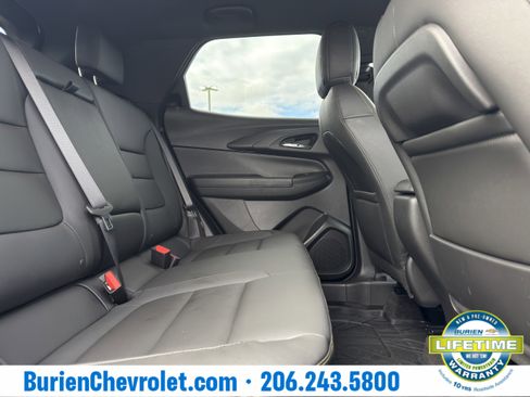 Used 2024 Chevrolet TrailBlazer ACTIV w/ Driver Confidence Package image 26