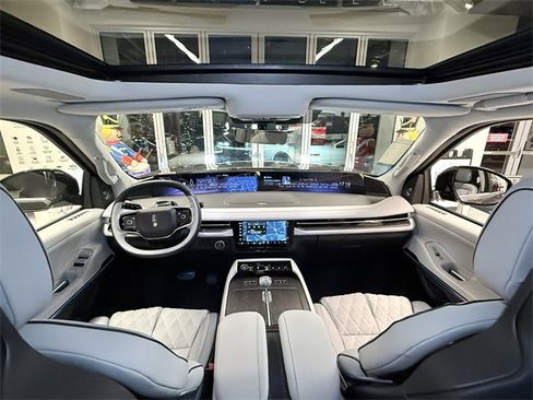 New 2026 Lincoln Navigator L Black Label image 28