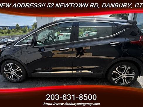 Used 2020 Chevrolet Bolt Premier w/ Infotainment Package FWD image 2