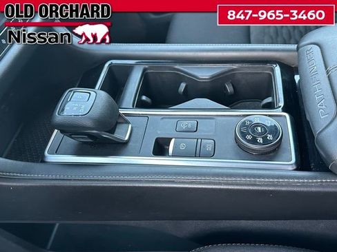 Used 2022 Nissan Pathfinder S image 15