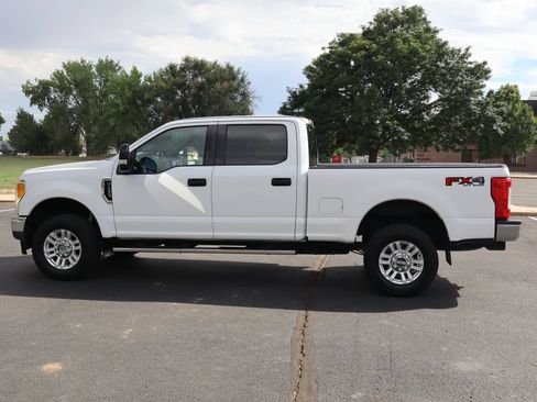 Used 2017 Ford F250 XLT w/ XLT Value Package AWD/4WD image 9