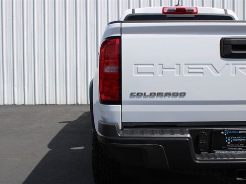 Used 2022 Chevrolet Colorado ZR2 AWD/4WD image 32