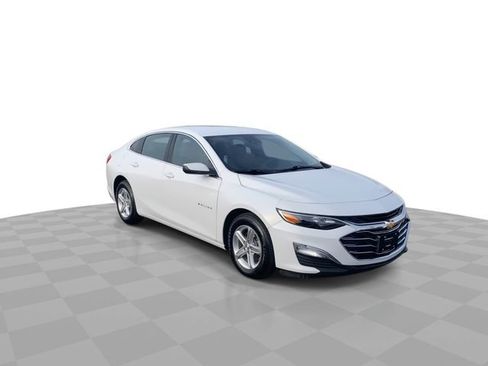 Certified 2024 Chevrolet Malibu LS image 2