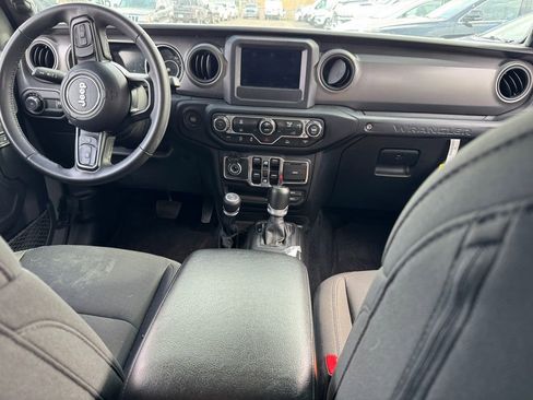 Used 2023 Jeep Wrangler Unlimited Sport AWD/4WD image 6