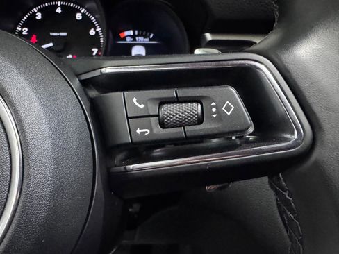 Used 2024 Porsche Macan AWD/4WD image 29