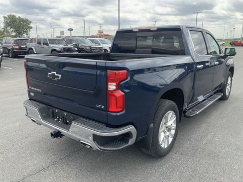 Used 2021 Chevrolet Silverado 1500 LTZ w/ LTZ Premium Package AWD/4WD image 13