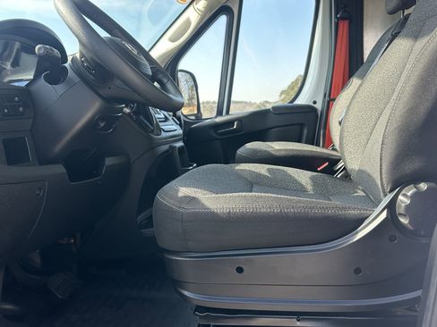 Used 2023 RAM ProMaster 3500 w/ Driver Convenience Group image 12