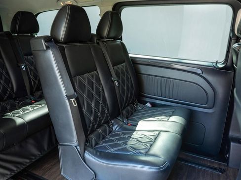 Used 2016 Mercedes-Benz Metris Passenger image 17