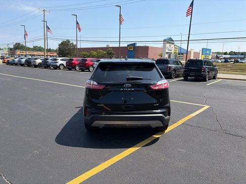 Used 2023 Ford Edge SEL AWD/4WD image 6