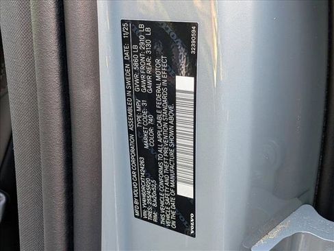 New 2026 Volvo XC60 T8 Plus w/ Protection Package Premier image 21