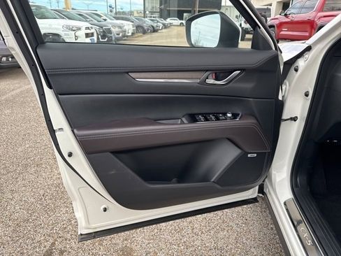 New 2025 MAZDA CX-5 Signature image 10