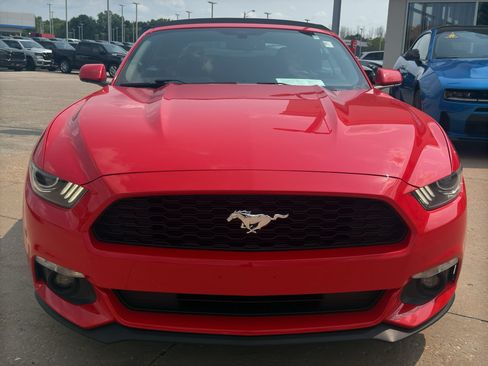 Used 2015 Ford Mustang Convertible w/ Equipment Group 051A RWD image 3
