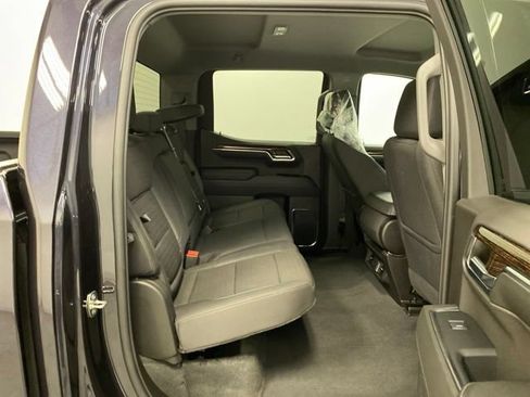 Used 2024 GMC Sierra 1500 Elevation AWD/4WD image 18