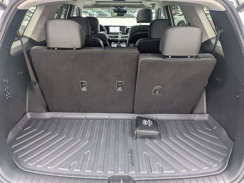 Used 2024 Hyundai Palisade Limited FWD image 12