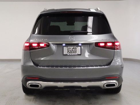 New 2026 Mercedes-Benz GLS 450 4MATIC image 5