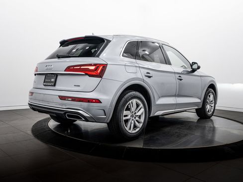 Certified 2023 Audi Q5 2.0T Premium w/ Convenience Package AWD/4WD image 4