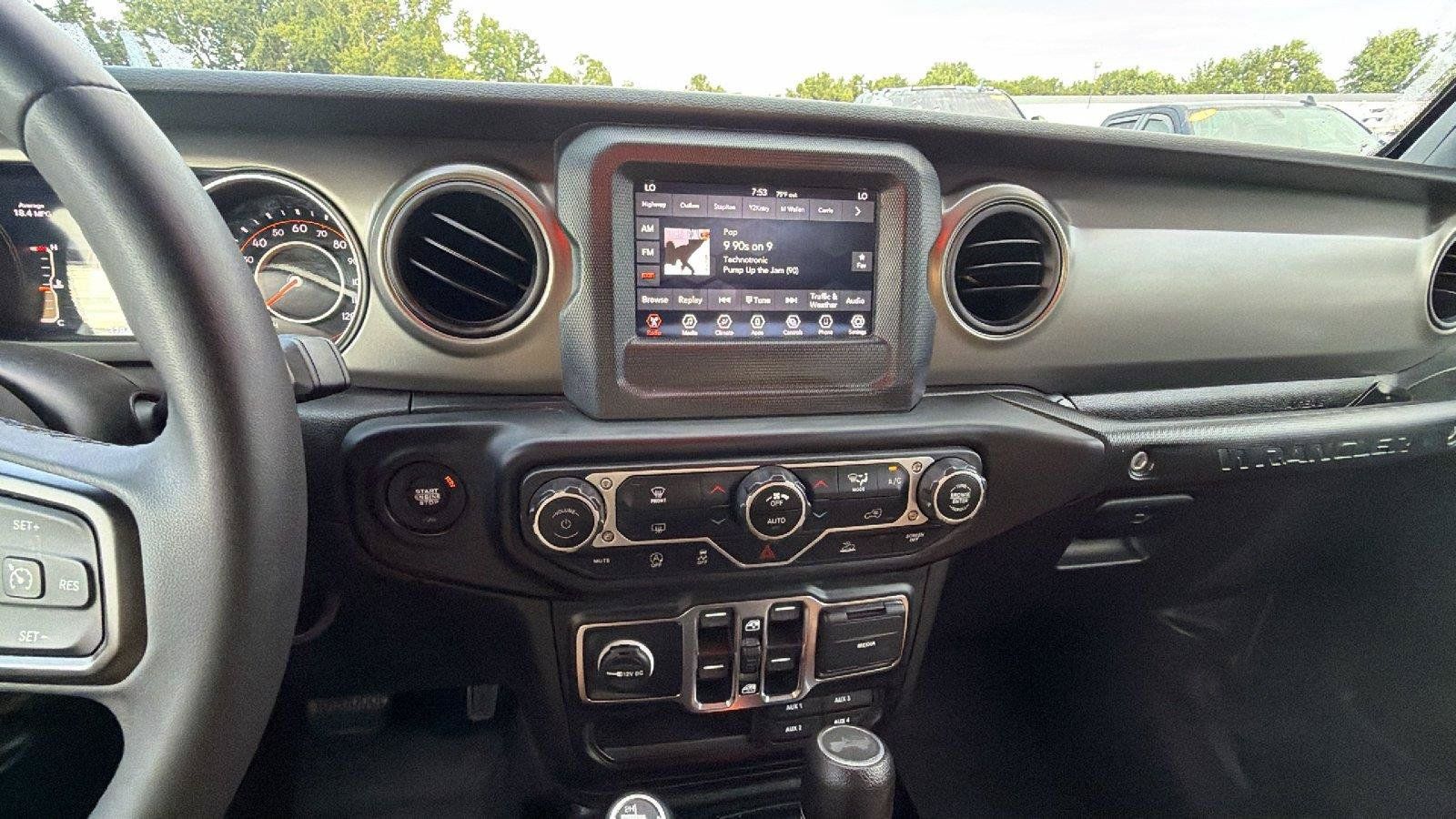 Used 2023 Jeep Wrangler Unlimited Sport AWD/4WD image 30