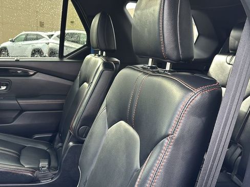 Certified 2024 Honda Pilot TrailSport image 30