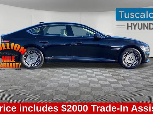 Used 2022 Genesis G80 2.5T w/ Advanced Package image 10