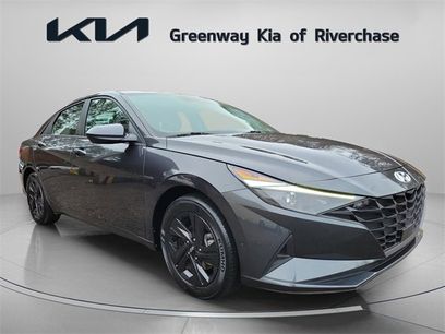 Used 2021 Hyundai Elantra SEL w/ Convenience Package