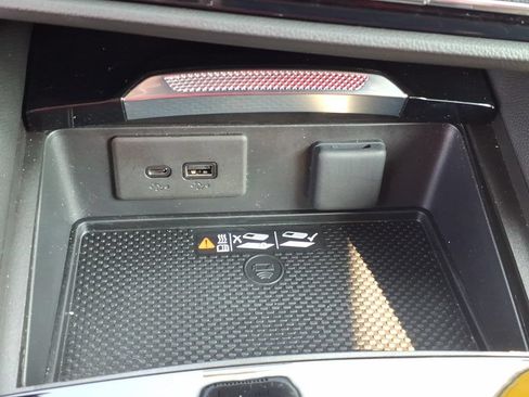 Used 2024 Buick Envision Preferred AWD/4WD image 27