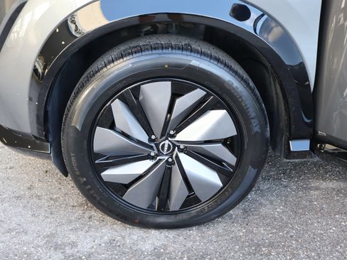 Used 2024 Nissan Ariya AWD image 13