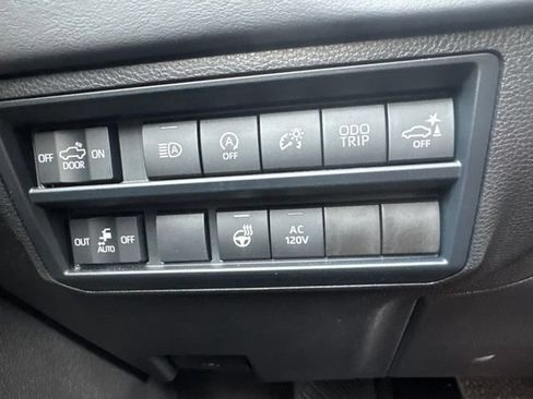 Used 2026 Toyota Tundra Platinum AWD/4WD image 15